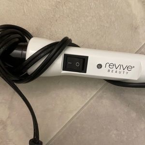 Revive hair curling iron